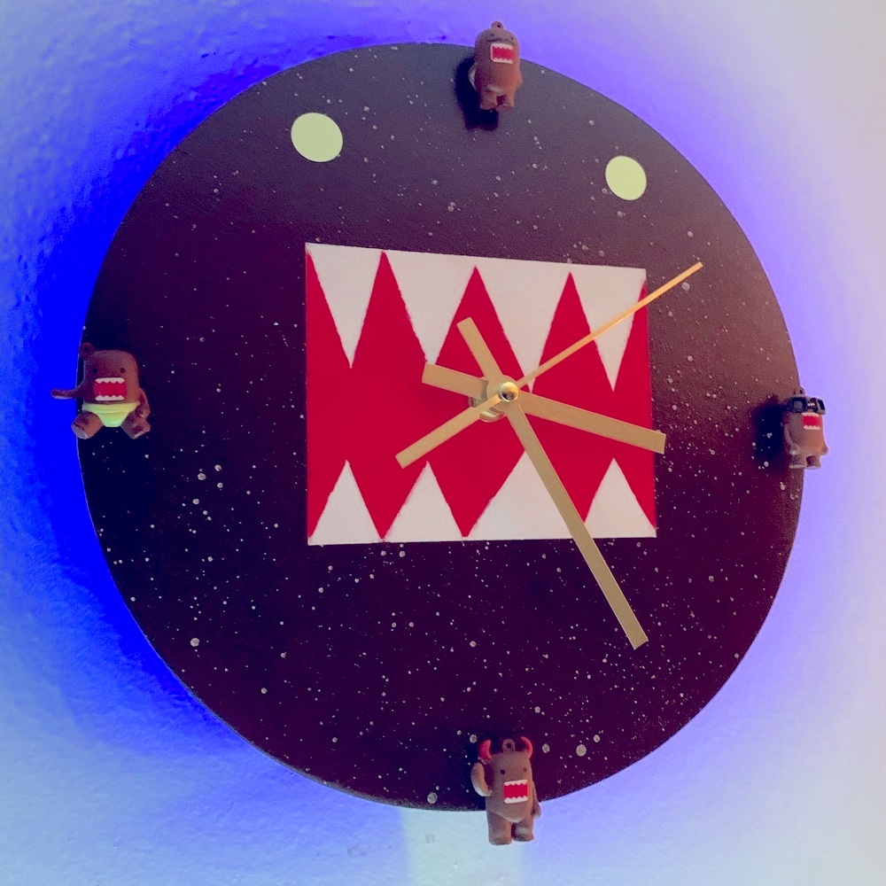 DOMO Snowfall LED Wall Clock - Picture 2 of 9